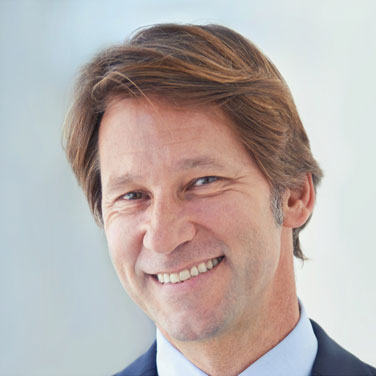Daniel R